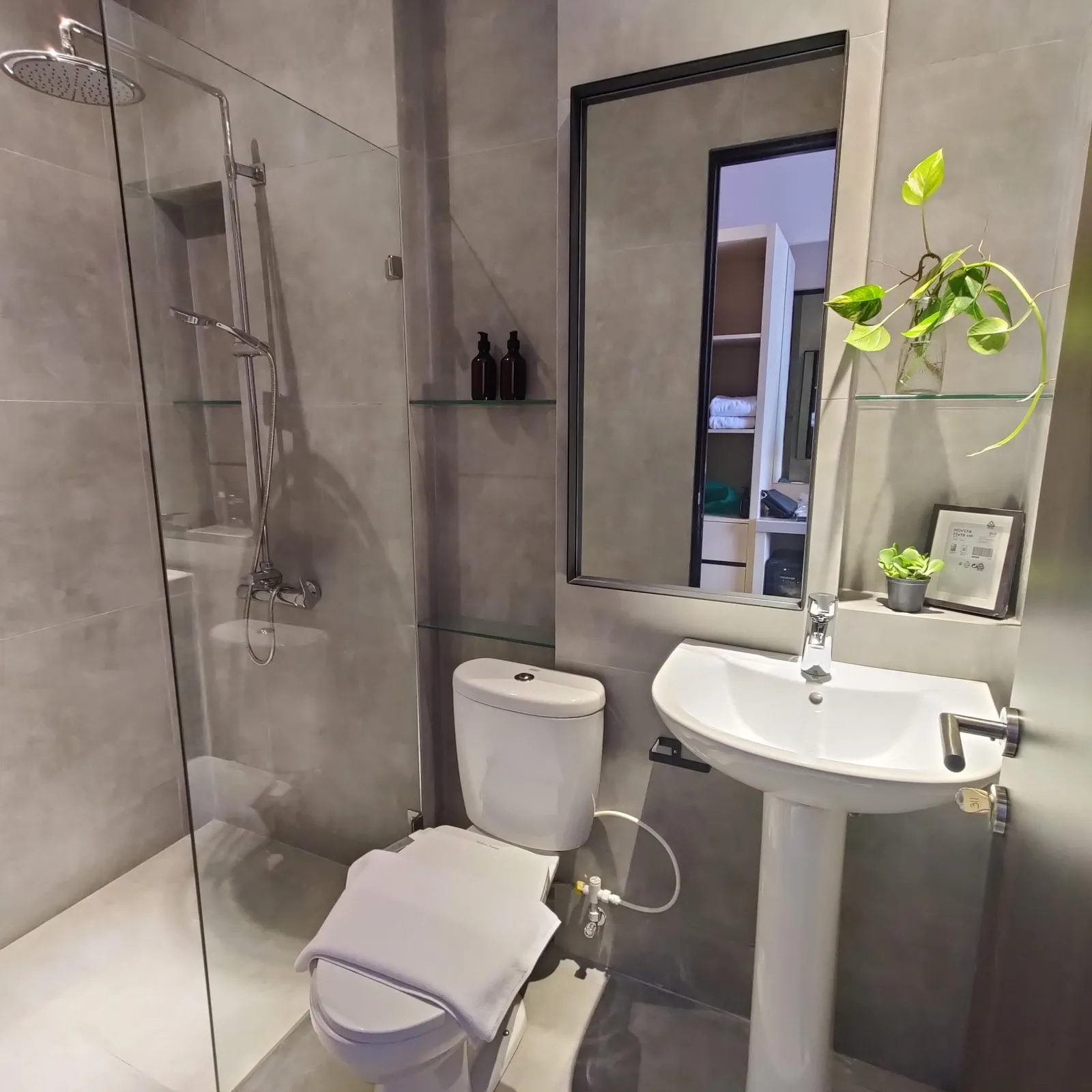 Premium Room - Bathroom
